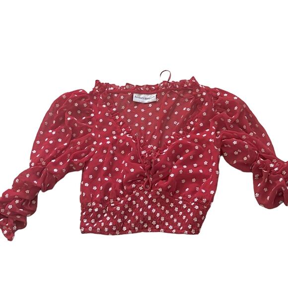 Finders keepers red floral smocked top - Picture 1 of 3